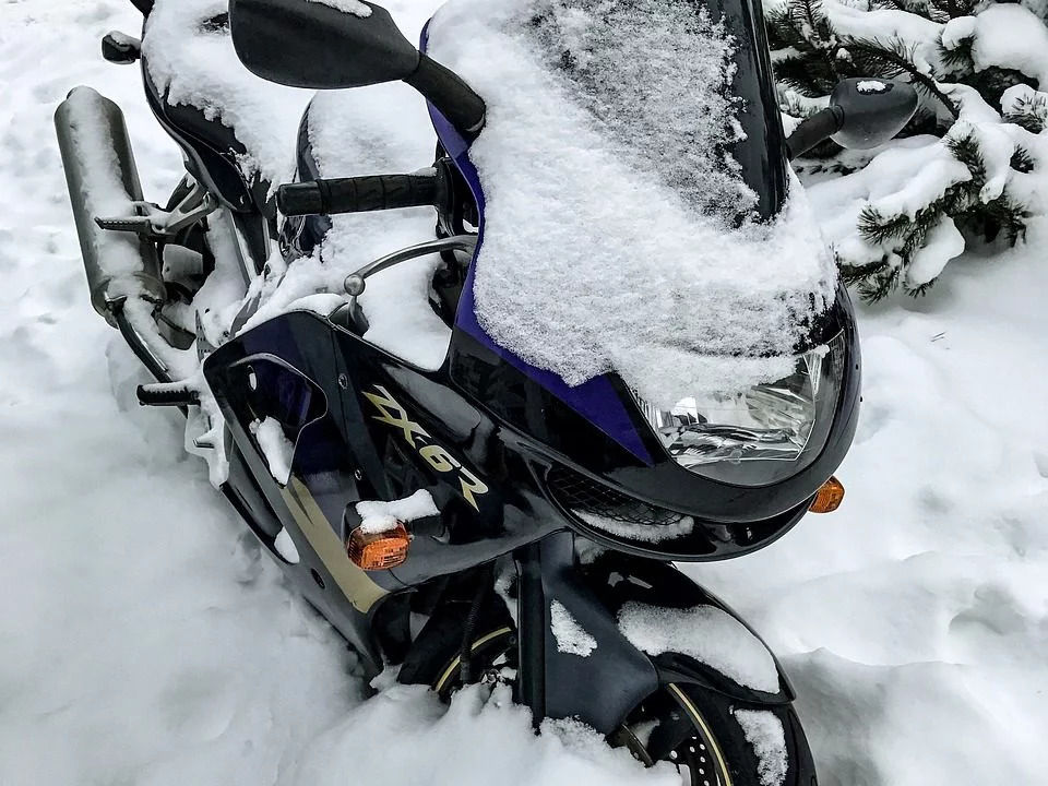 MOTOSİKLETİNİZİ KIŞIN SOĞUKTAN NASIL KORURSUNUZ?