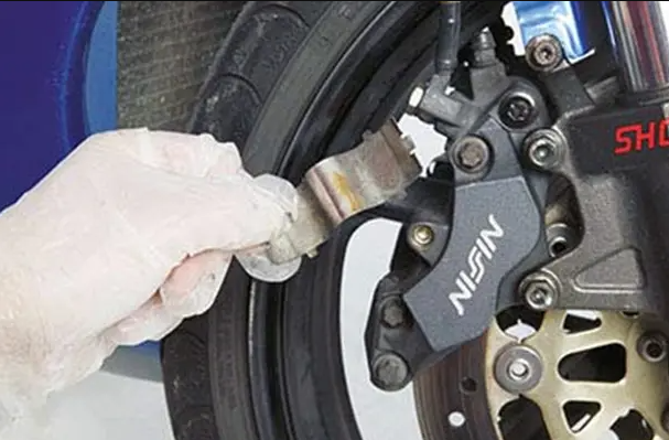 Motosiklet Fren Parçaları Bakımı nasıl Yapılmalıdır