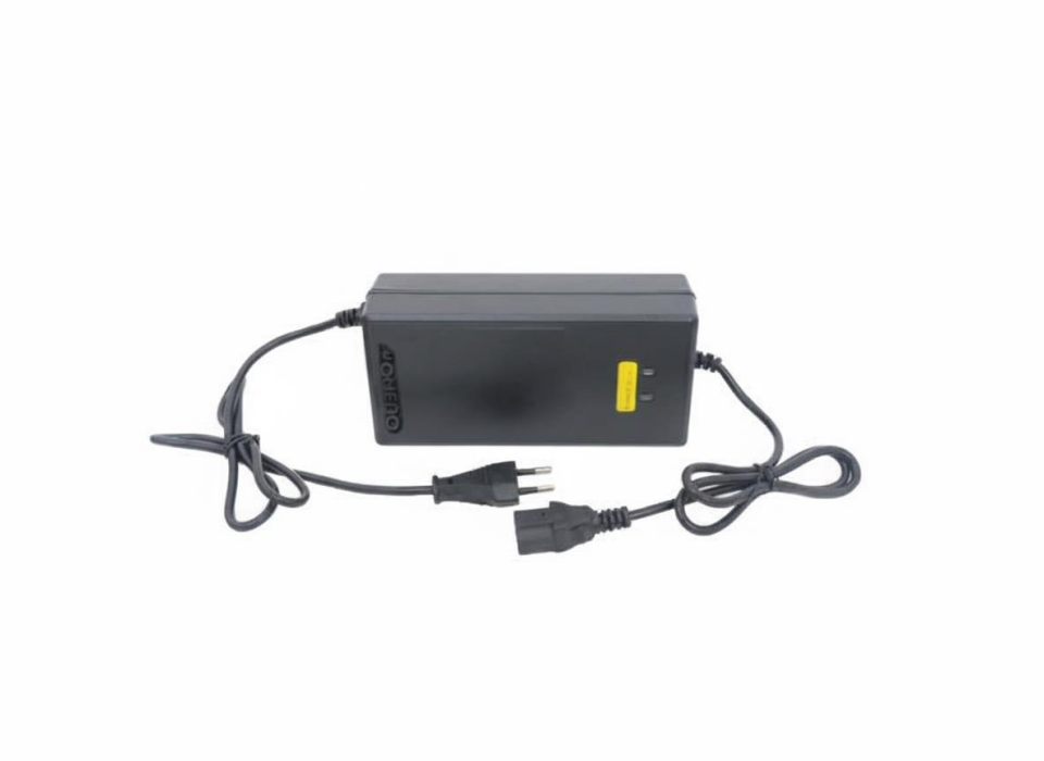 E-Bis Şarj Cihazı 60V 50-80Ah Devre Kesicili Mnr