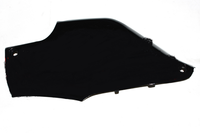 Cub 100 Sağ Orta Yan Kapak Siyah