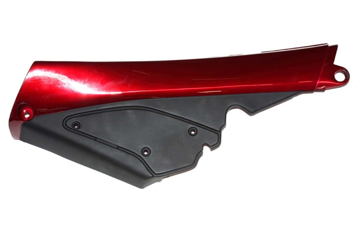 110Ft Sele Alt Ön Kapak Sağ Kırmızı-Siyah Orj